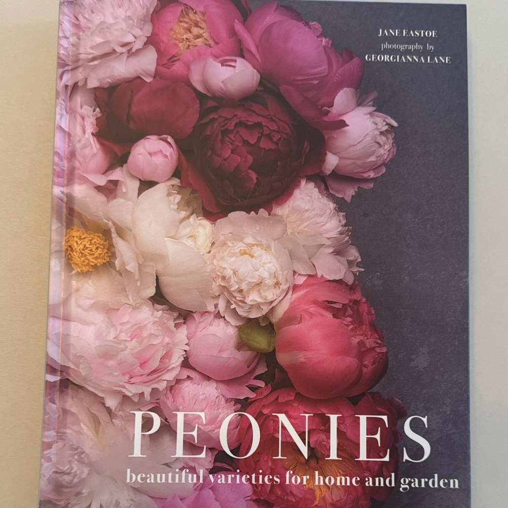 Peonies: Beautiful Varieties for Home and Garden Book